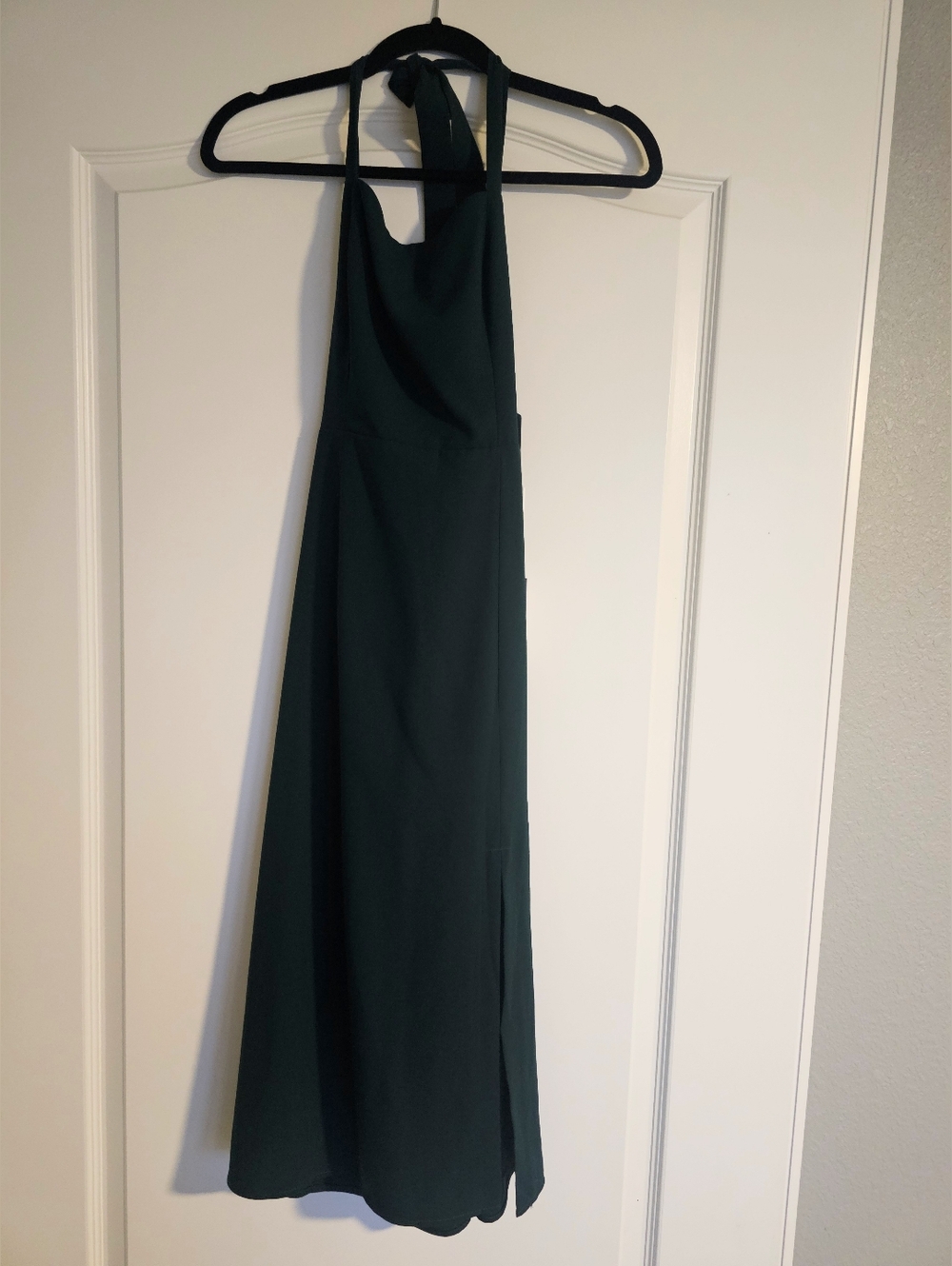 NWT Petal & Pup Emerald Satin Midi Dress Size 2 Slit Wedding Guest Spring Formal - Picture 2 of 4